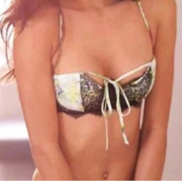 Victoria's Secret Designer Collection Silk Bra NWT - Picture 7 of 8